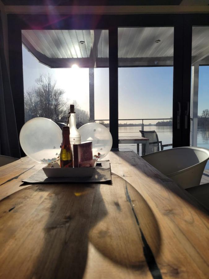 Houseboat Villa.Nautica Wiesbaden Exteriér fotografie